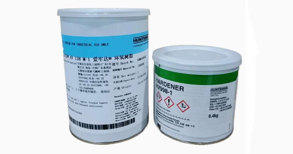 Ảnh keo epoxy hai thành phần Araldite AV 138M-1 và chất làm cứng HV 998-1