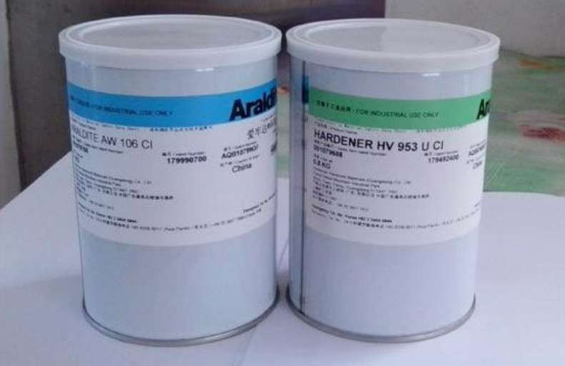 Ảnh Keo epoxy hai thành phần Araldite AW 106 và chất làm cứng HV 953 U